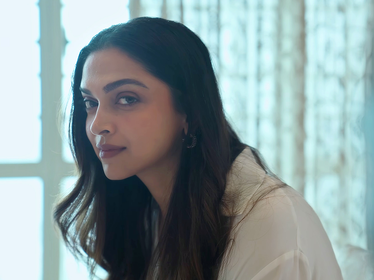 Deepika Padukone In Allu Arjun And Atlee AA26 Movie Glimpse Stills Viral6