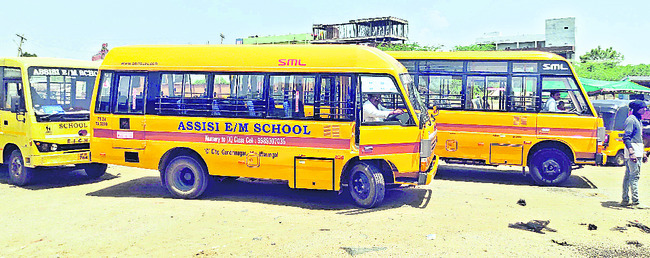 బడి బస్.. ఫిట్లెస్!1