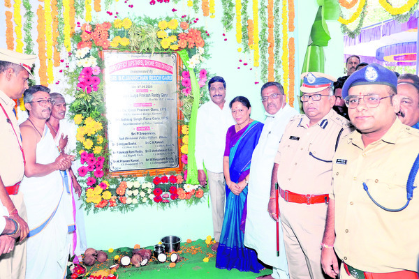 శ్రీమఠంలో కర్ణాటక హైకోర్టు జడ్జి 1