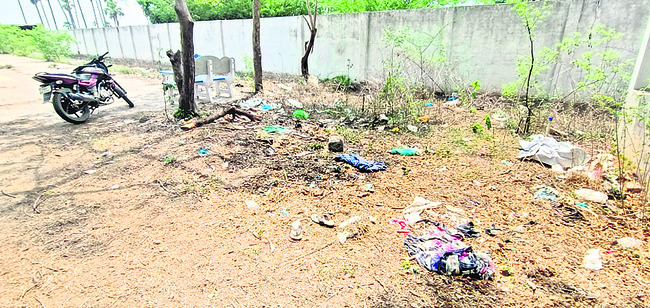 చివరి మజిలీలో గౌరవం ఎక్కడ..?1