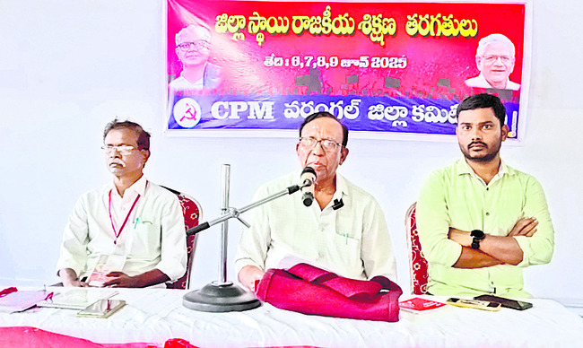 లక్ష్మీనర్సింహస్వామికి కలెక్టర్ పూజలు
1
