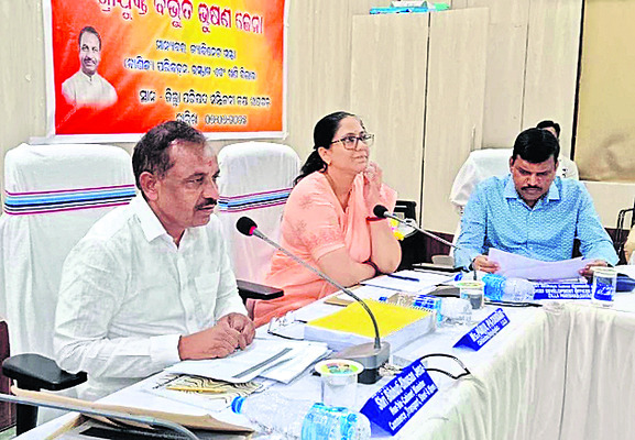 ‘పనితీరును ప్రజలకు చెబుదాం’1