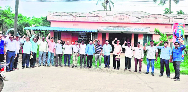 వెబ్ కౌన్సెలింగ్పై ఉపాధ్యాయుల గళం1