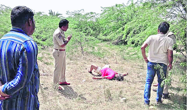 గుర్తు తెలియని  మహిళ మృతదేహం లభ్యం 1