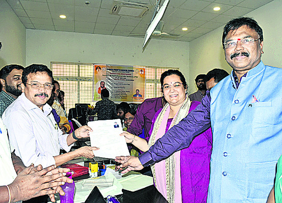 ప్రభుత్వ వైద్య కళాశాలలో ఎంబీబీఎస్‌ రిజిస్ట్రేషన్‌ 2