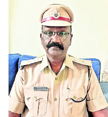 బడి బస్.. ఫిట్‘లెస్’!6