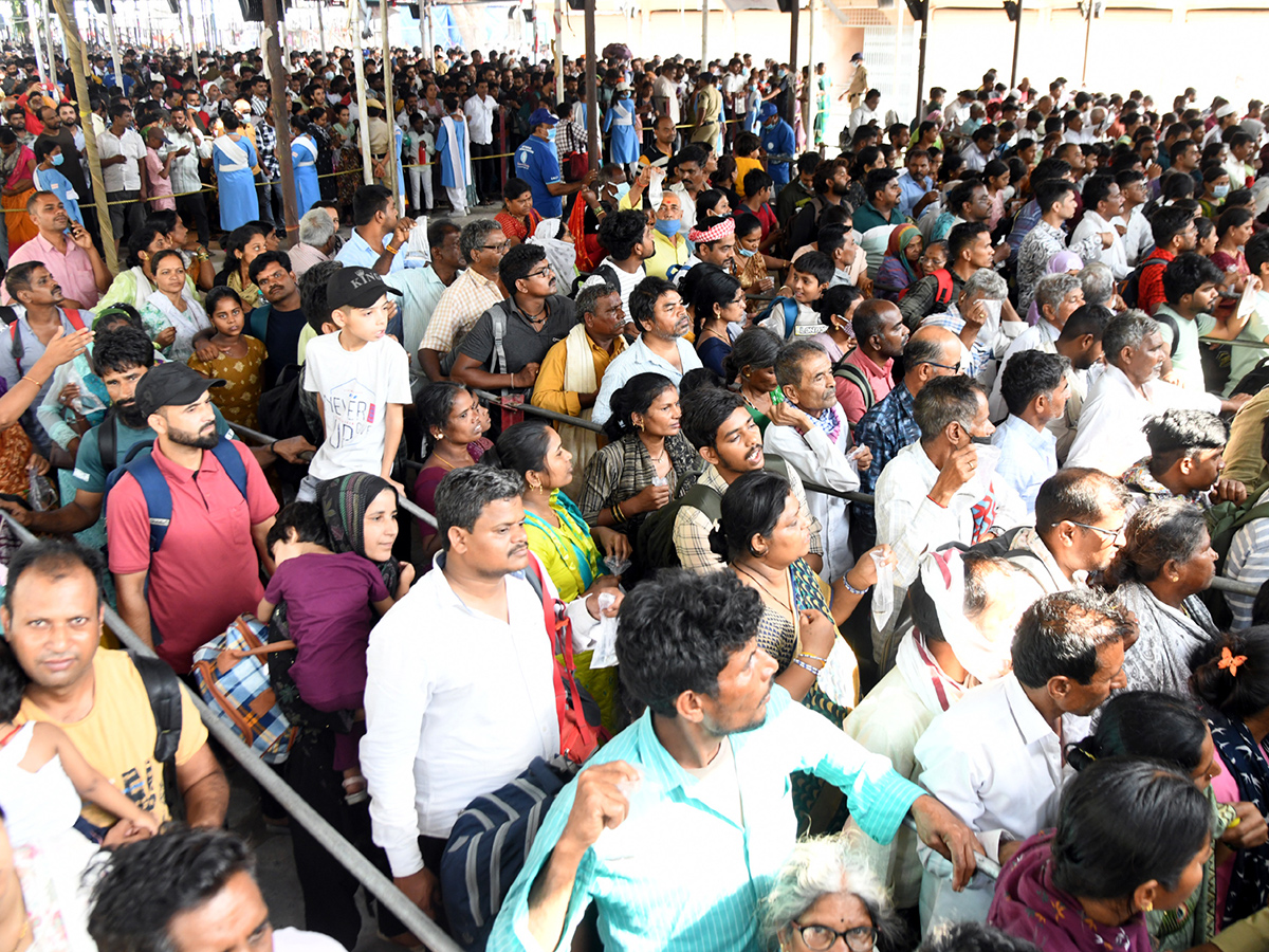 Chepa Mandu Prasadam In Nampally Exhibition Grounds Hyderabad28