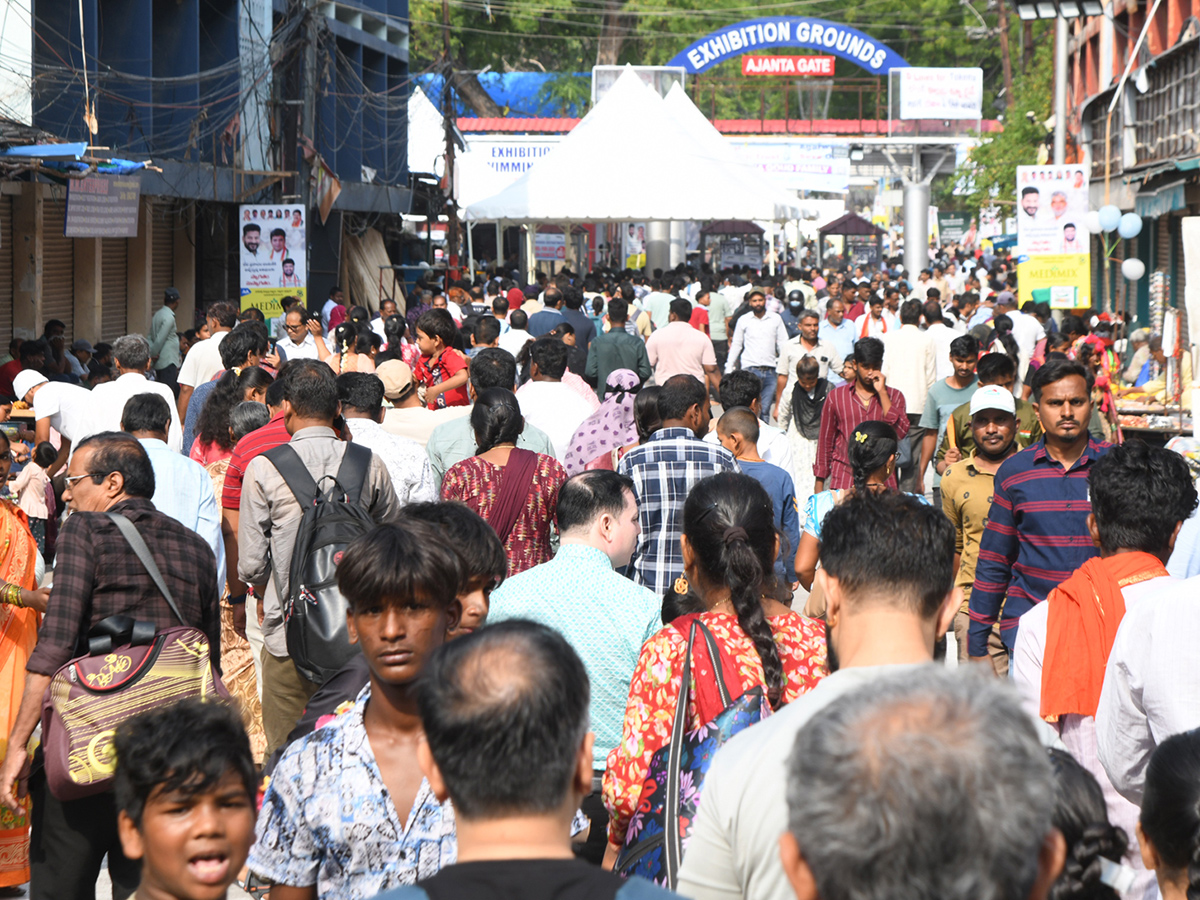 Chepa Mandu Prasadam In Nampally Exhibition Grounds Hyderabad30