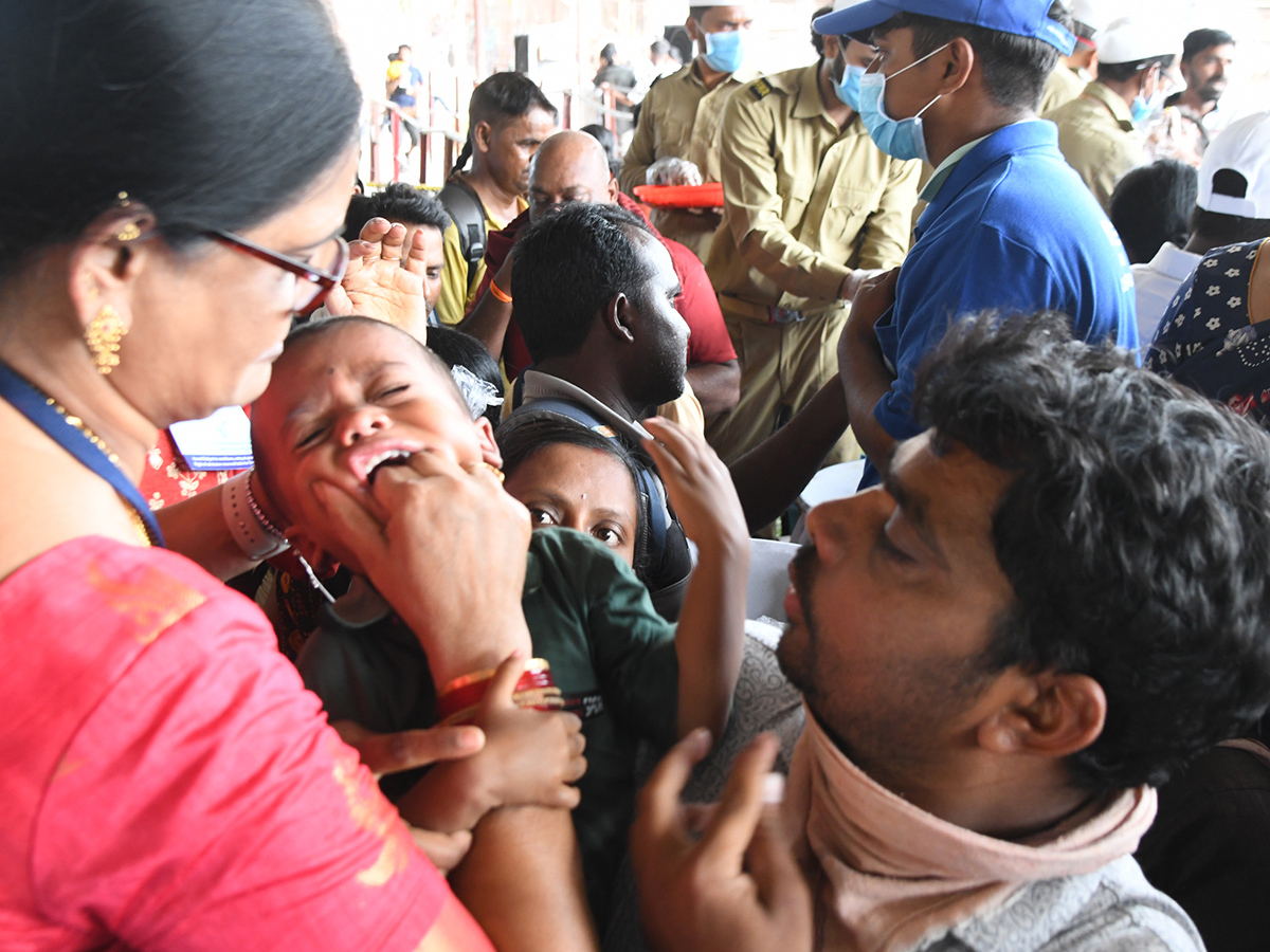 Chepa Mandu Prasadam In Nampally Exhibition Grounds Hyderabad7