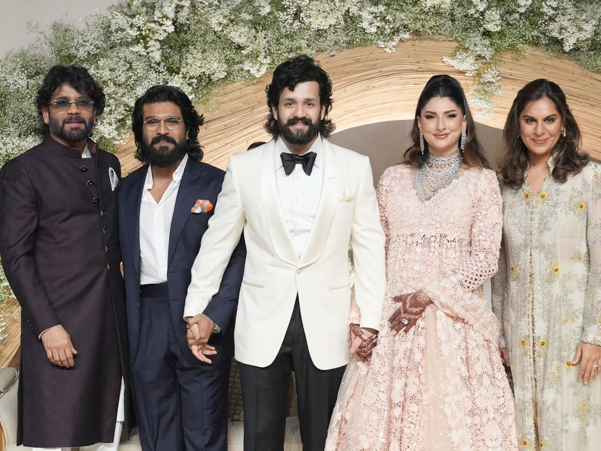 Grand Akhil Akkineni,Zainab Ravdjee wedding Reception Photos16