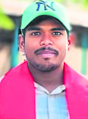 ● తల్లిదండ్రులపై ‘ప్రైవేట్’ భారం ● ఇష్టానుసారంగా బడి ఫ2