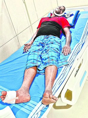 ప్రహరీ కూలి మహిళ దుర్మరణం 2