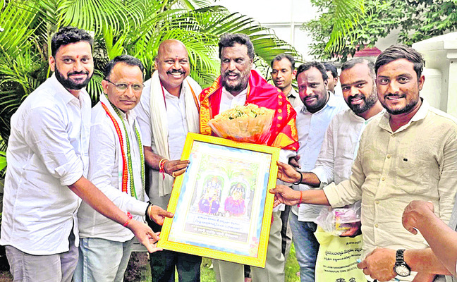 మంత్రి అడ్లూరికి అభినందనల వెల్లువ1