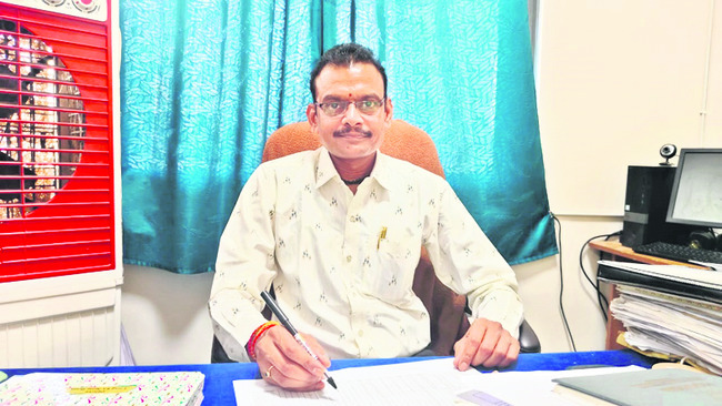 ఇసుక రీచ్లో.. ఓవర్లోడ్ దందా 2