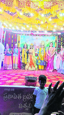 అంబరాన్ని తాకుతున్న సంబరాలు 1