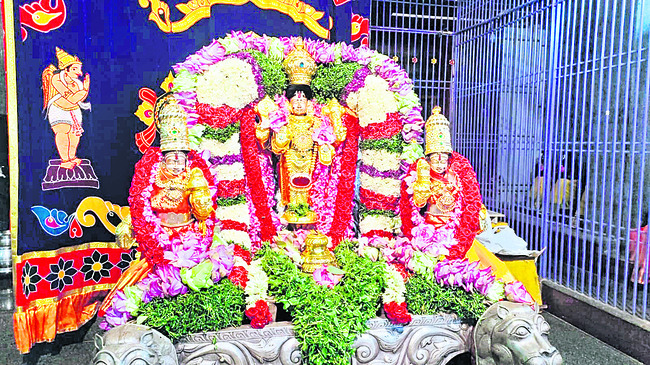 గరుడునిపై నృసింహుని విహారం 1