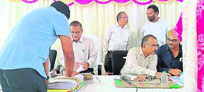 సిఫారసుకే పెద్దపీట1