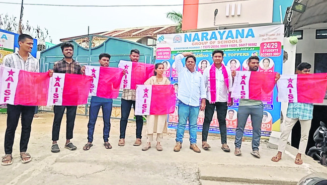పీసీసీ చీఫ్‌ను కలిసిన   శ్యాం బాబు 1