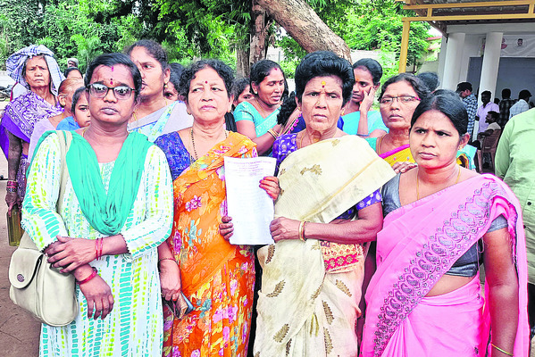 చేయి ఎత్తొద్దు! 1