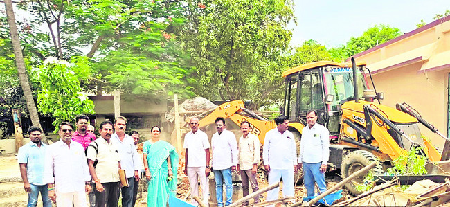 ఆలయ స్థలం స్వాధీనం
1
