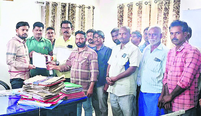మునిసిపల్ కార్మికుల పోరు ఉద్ధృతం 3
