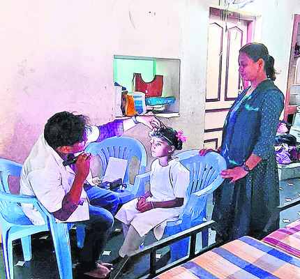 సర్పంచ్‌ ఆరోగ్యంపై ఆరా 3