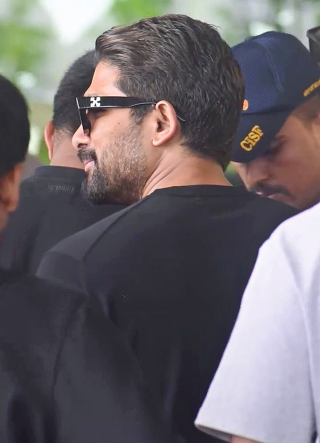 allu arjun atlee movie shooting in mumbai photos8
