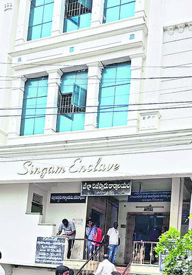 ప్రజలను నట్టేట ముంచుతున్నా పట్టని కూటమి పాలకులు1