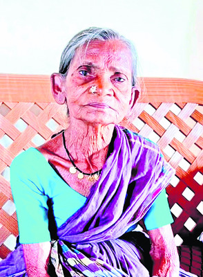 మాజీ ఎమ్మెల్యే రేగాకు మాతృవియోగం1