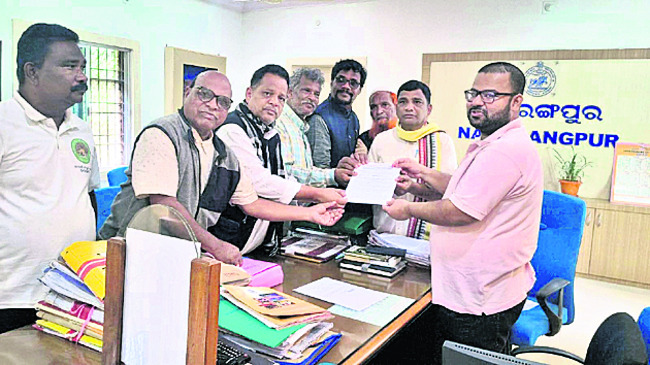 దళిత, మైనారిటీలపై దాడులు అరికట్టాలి1