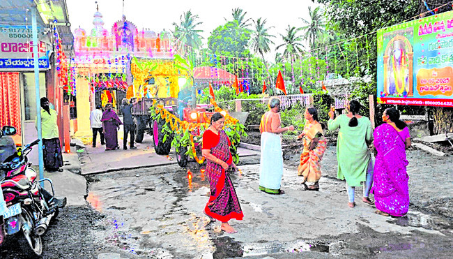 రోడ్డెక్కిన రేషన్‌3