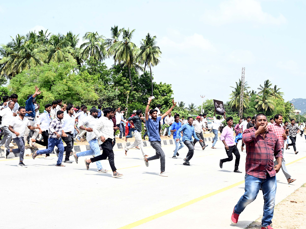 Crowd Rush To YS Jagan Bangarupalyam Tour Photos17