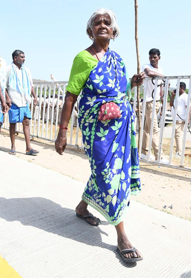 Crowd Rush To YS Jagan Bangarupalyam Tour Photos18