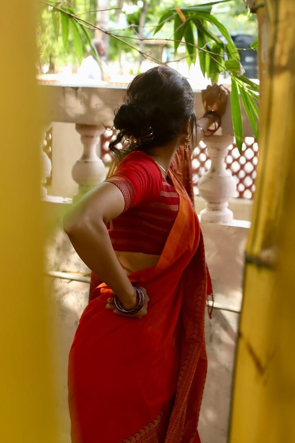 Sobhita Dhulipala looks stunning in a traditional saree look Photos7
