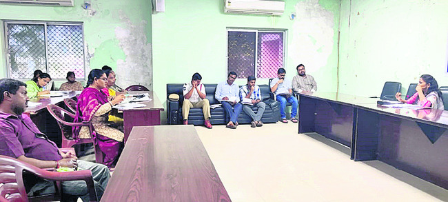 కోర్టు ఆవరణలో   డిస్పెన్సరీ ప్రారంభం2