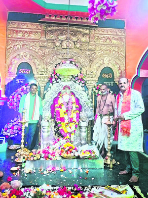 భక్తిశ్రద్ధలతో గురుపౌర్ణమి 4