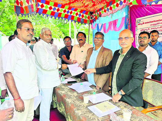 సీజీఆర్‌ఎఫ్‌కు 43 వినతులు1
