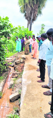 రహీంఖాన్పేటలో స్వచ్ఛ సర్వేక్షన్ బృందం1