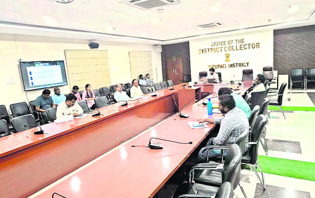 పారిశుద్ధ్యలోపంపై డీపీఓ ఆగ్రహం
1