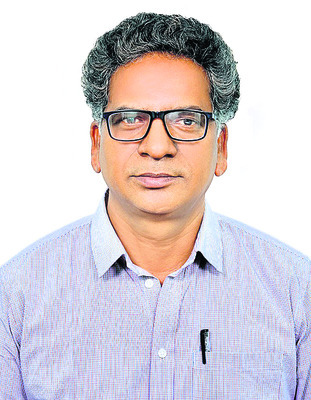 అమ్మ, అక్క పార్థివదేహాలు
1