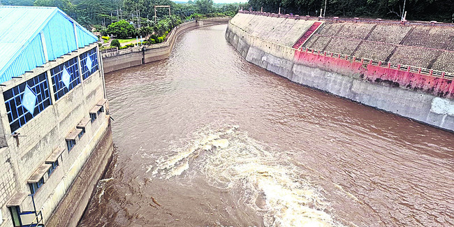 తుంగభద్ర హెచ్‌ఎల్‌సీకి నీరు విడుదల 1