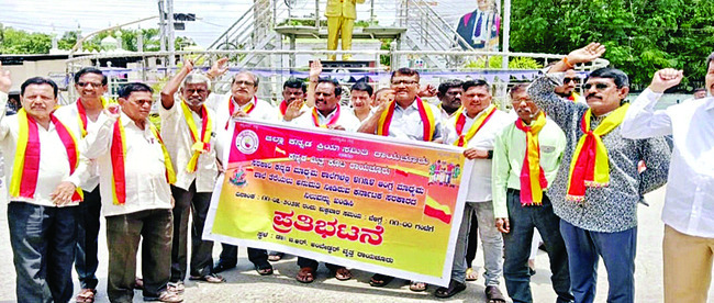 తుంగభద్ర హెచ్‌ఎల్‌సీకి నీరు విడుదల 3