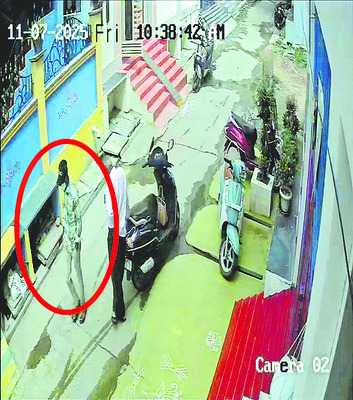 ఇద్దరు మాజీ సైనికుల గృహాల్లో చోరీ1