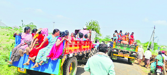 న్యాయం కావాలి.. నిందితులను శిక్షించాలి 3