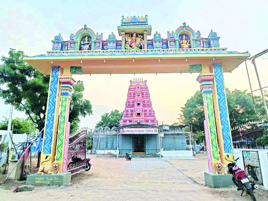 బోనాల పండుగకు సర్వం సిద్ధం1