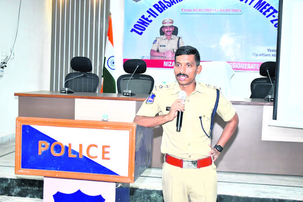 ఓటరు నమోదు  సక్రమంగా నిర్వహించాలి 2