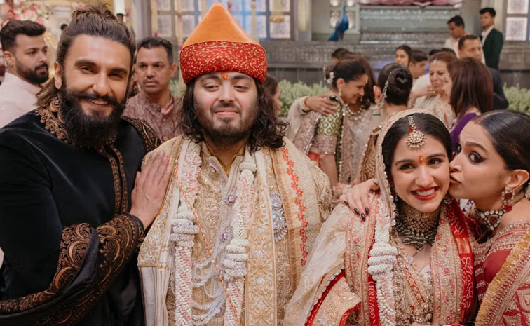 Radhika Merchant, Anant Ambani 1st wedding Anniversary Photos15