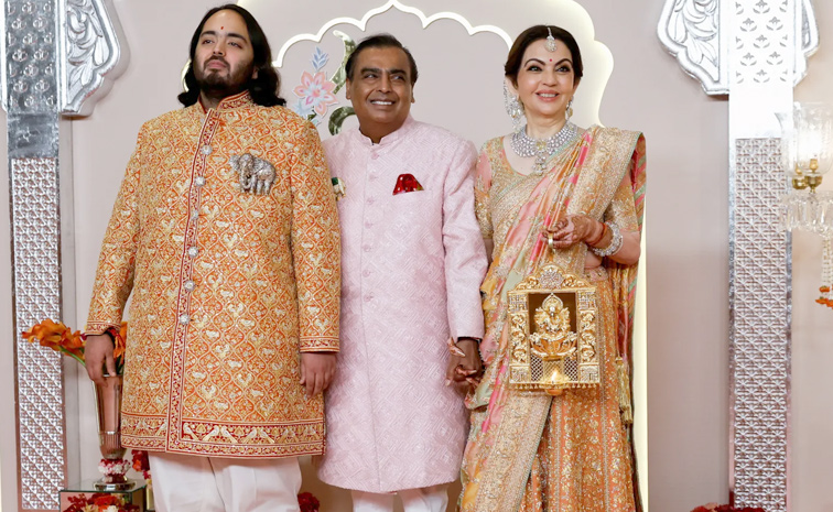Radhika Merchant, Anant Ambani 1st wedding Anniversary Photos18
