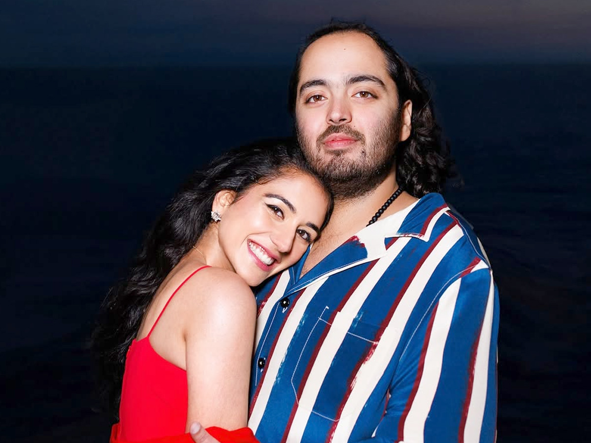 Radhika Merchant, Anant Ambani 1st wedding Anniversary Photos5
