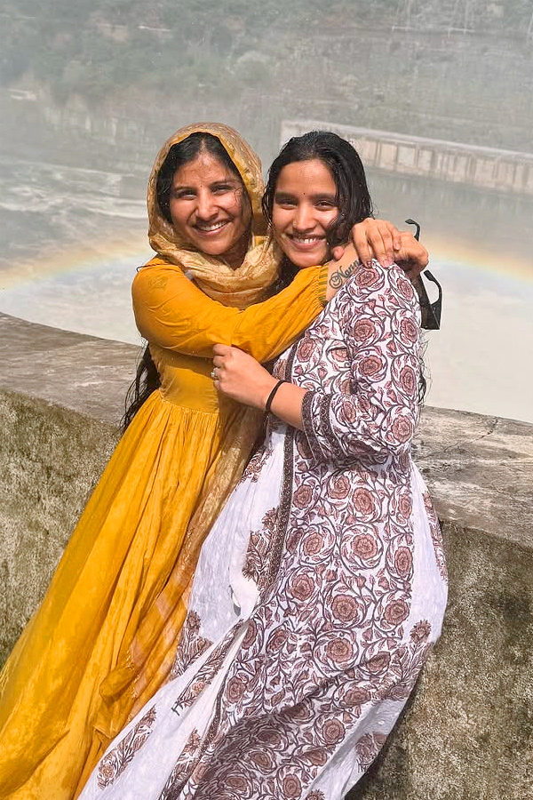 Singer Mangli Visited srisailam temple With Family Photos13
